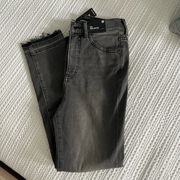 Express Super High Waisted Gray Raw Released Hem Slim Jeans - Picture 4 of 6
